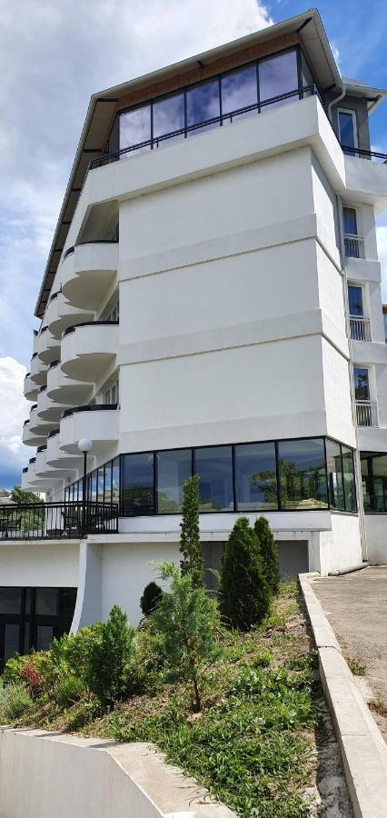 Отель Plaza Varvarin Экстерьер фото